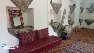 نمای اتاق های اقامتگاه بوم گردی قلعه کریمخان - همدان
